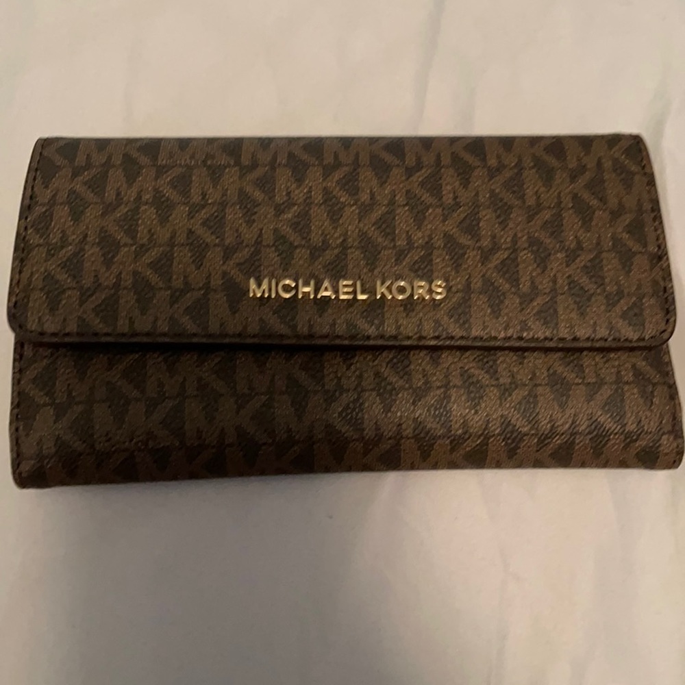 Michael Kors Jersey Wallet